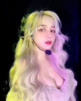 Phan Hoàng Thiên Thy - Nữ Streamer Tài Năng Với Vẻ Đẹp "Thần Tiên Tỷ Tỷ" 1 Phan Hoàng Thiên Thy streamer