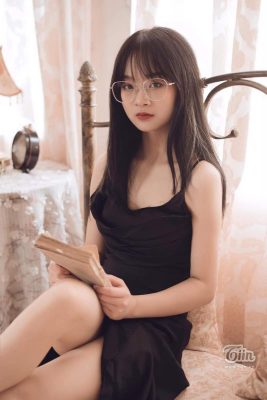 Cùng MMlive kể tên top 10 hot girl Tiktok xinh đẹp sexy nhất Việt Nam. 2 Vẻ đẹp của tiktoker Gấm Kami.