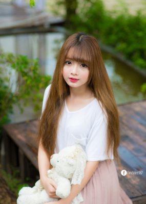 MMlive Lê Lý Lan Hương với biệt danh “Hot girl ảnh thẻ” 15 Gương mặt bầu bĩnh với đôi môi đỏ gây nên sự nhung nhớ khó quên của cô nàng