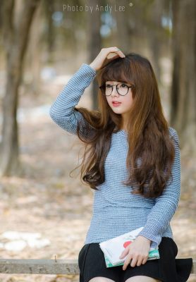 MMlive Lê Lý Lan Hương với biệt danh “Hot girl ảnh thẻ” 2 Hot girl ảnh thẻ thường được nhận xét là có vẻ ngoài trong sáng, ngây thơ.