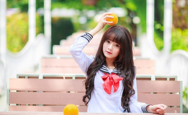 MMlive Lê Lý Lan Hương với biệt danh “Hot girl ảnh thẻ” 10 Không cần phải hở hang, "hot girl ảnh thẻ" Lê Lý Lan Hương cũng thể hiện được sức hút rất riêng của mình