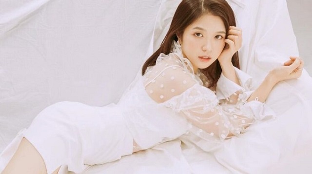 MMlive Cùng xem bộ ảnh và tận hưởng vẻ đẹp của hot girl Suni Hạ Linh 2 Cô nàng nổi tiếng với giọng hát ngọt ngào và gương mặt xinh như thiên thần
