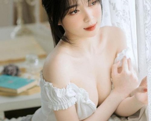 MMlive Chiêm ngưỡng tâm hồn to tròn của hot girl Alice Trang Phạm 2 Cô nàng sở hữu lượt theo dõi khủng trên mạng xã hội