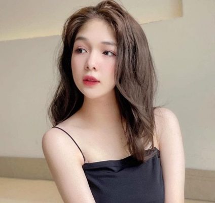 MMlive Mê mẩn trước vẻ đẹp quyến rũ của hot girl Vũng Tàu năm 18 tuổi. 2 Cô nàng khiến cho nhiều người tin ngay vào câu nói " yêu từ cái nhìn đầu tiên"