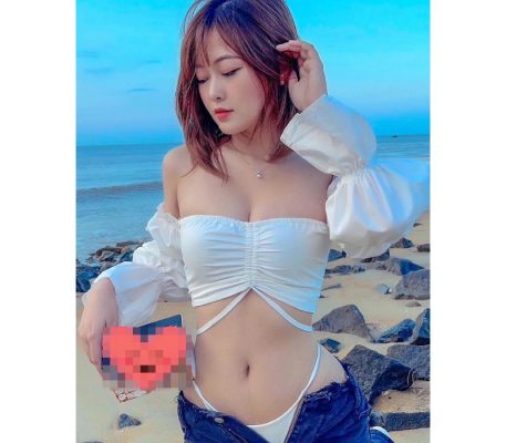 MMlive Hot Girl 9x Trà My Nàng thơ xinh đẹp, quyến rũ của xứ Huế 8 Cô nàng sexy bên bờ biển