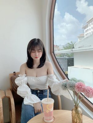 MMlive Hot Girl 9x Trà My Nàng thơ xinh đẹp, quyến rũ của xứ Huế 9 Thần thái của cô nàng cũng không thể bỏ qua
