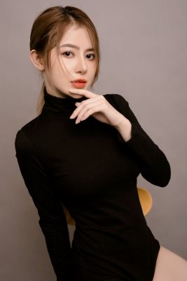 MMlive Model Bảo Yến sexy đẹp mắt thu hút mọi ánh nhìn 7 Những tấm ảnh kín cổ cao tường cũng không che đậy được sự quyến rũ của cô