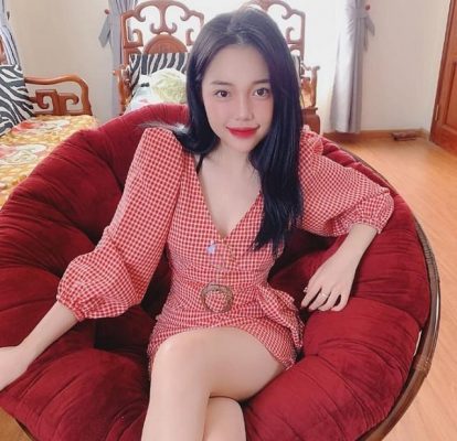 MMlive Nữ Streamer Linh Ngọc Đàm với phong cách bikini nóng bỏng 8 Thân hình nhỏ gọn nhưng không kém phần gợi cảm của nữ streamer cùng với vẻ đẹp ngọt ngào cuốn hút người xem