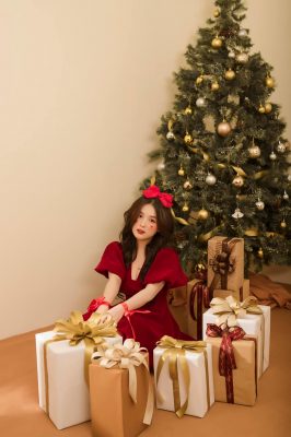 Cùng MMlive Ngắm nhìn những bức ảnh đón Noel siêu dễ thương của hot girl 9x Thảo Nari 3 Cô nàng sở hữu gương mặt đáng yêu làm xiêu lòng người nhìn
