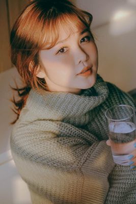 Cùng MMlive ngắm nhan sắc xinh đẹp dễ thương của hot girl FAP TV Ribi Sachi 6 Nhìn vẻ ngoài trẻ trung và hồn nhiên như vậy thì không ai nghĩ cô nàng sinh năm 90