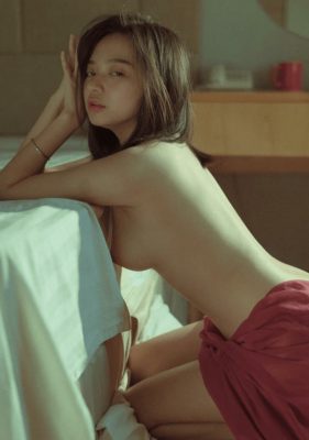 MMlive Streamer Liên Quân Vũ Ngọc Kim Chi khoe da thịt gây sốt lộ ngực bỏng mắt 7 Cô nàng khoe da thịt cực kì nóng bỏng