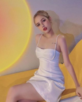 MMlive Nhan sắc xinh đẹp hút hồn của người đẹp Xoài Non 1 Hot girl Xoài Non