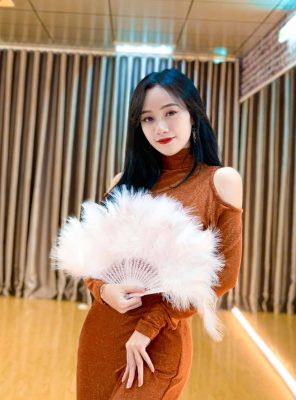 MMlive Chiêm ngưỡng nhan sắc của hot tiktoker Đào Lê Phương Hoa 6 Cô nàng không chỉ xinh đẹp mà còn rất giỏi