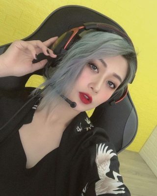MMlive Ngắm nhìn nhan sắc streamer Hảo Thỏ xinh đẹp gợi cảm 4 Cô nàng không chỉ xinh đẹp mà rất cá tính