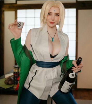 MMlive Những hình ảnh Tsunade đời thực nóng bỏng sexy 4 Những bức hình về Tsunade được chú ý nhiều nhất là về vòng một cực khủng