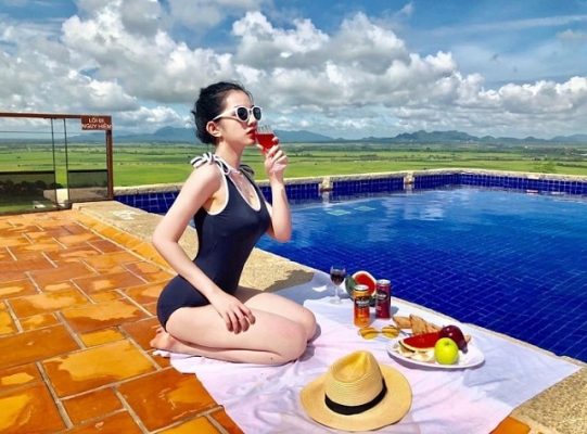 Cùng MMlive ngắm nhìn vẻ sexy quyến rũ của nàng hot girl top 15 hoa hậu Việt 3 Chuyện tình ồn ào của người đẹp với chồng cũ Lệ Quyên