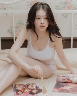MMlive Hot girl 10x Linh Ka ngọt ngào dễ thương 2 Diệu Linh hiện có rất nhiều lượt theo dõi trên Facebook