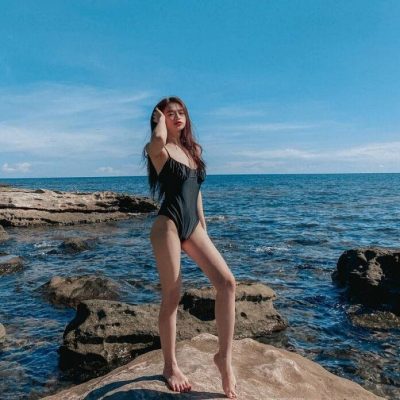 MMlive Hot girl 10x Linh Ka ngọt ngào dễ thương 6 Cô nàng còn sở hữu body cực gợi cảm