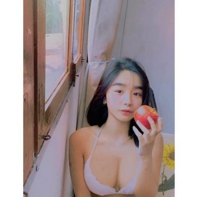 MMlive hot girl 2k1 với vòng ngực cực khủng Thiên Di 1 MMlive chia sẻ thông tin về nàng hot girl Thiên Di