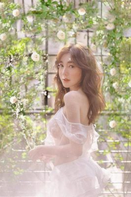 MMlive Elly Trần khỏa thân táo bạo nóng bỏng 3 Dù đã là bà mẹ 2 con như cô nàng vẫn sexy