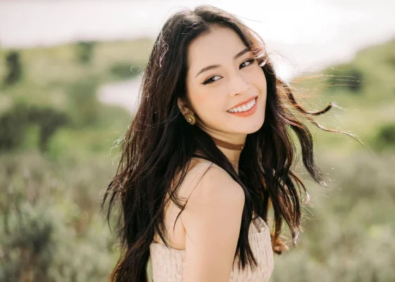 Mmlive Choáng ngợp trước nhan sắc ngày càng thăng hạng của Hotgirl Chi Pu 5 MMLive Nụ cười tỏa nắng nhất nhì Showbiz của Hotgirl Chi Pu