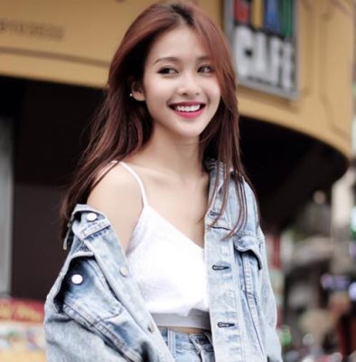 MMlive Khả Ngân rũ bỏ mác Hotgirl để trở thành ngọc nữ điện ảnh Việt như thế nào? 2 MMLive Khả Ngân thu hút Fan hâm mộ với nụ cười tỏa nắng nhất nhì Showbiz Việt