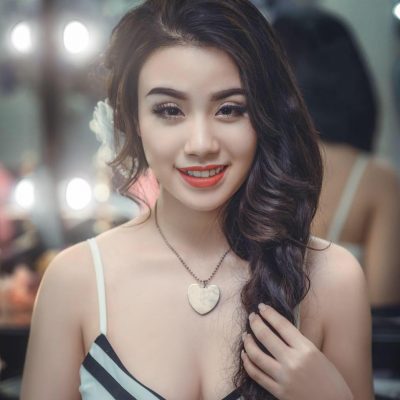 MMLive Dân tình dậy sóng với bộ ảnh quá đỗi gợi cảm của Hotgirl Linh Miu 2 MMLive Linh Miu ngày càng quyến rũ và gợi cảm hơn trước rất nhiều