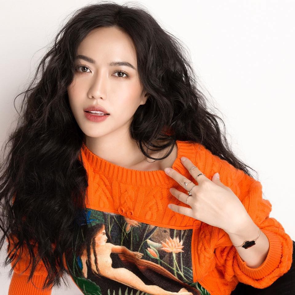MMLive - Hành Trình Thay Đổi Nhan Sắc Khiến Cả Showbiz Việt Ngỡ Ngàng Của Cô Nàng Lắm Chiêu Nhiều Trò Diệu Nhi 2 Diệu Nhi đã gặt hái được rất nhiều thành công trong sự nghiệp.
