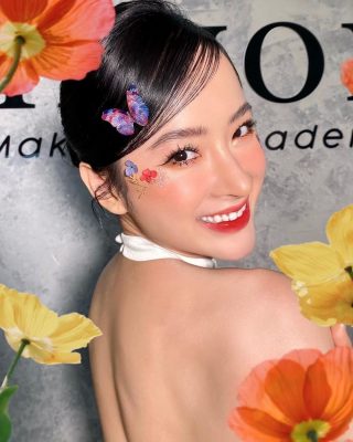 MMLive - Ngẩn Ngơ Trước Nhan Sắc Ngày Một Thăng Hạng Của Angela Phương Trinh 5 Cận cảnh vẻ đẹp ngày càng nhuận sắc hơn của Angle Phương Trinh dạo gần đây.