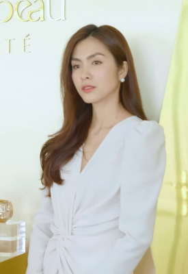 MMLive - Ngắm Nét Đẹp Trời Ban Chuẩn Từng Centimet Của Ngọc Nữ Tăng Thanh Hà 2 Tuy đã lui về làm hậu phương vững chắc cho chồng nhưng Tăng Thanh Hà vẫn luôn là cái tên được khán giả chú ý quan tâm và theo dõi nhất mỗi khi cô nàng xuất hiện.
