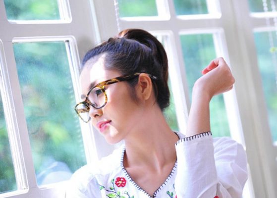 MMLive - Ngắm Nét Đẹp Trời Ban Chuẩn Từng Centimet Của Ngọc Nữ Tăng Thanh Hà 3 Vì những nét đẹp "trời cho" tự nhiên và sáng giá thế này đủ để cô đẹp rạng ngời.