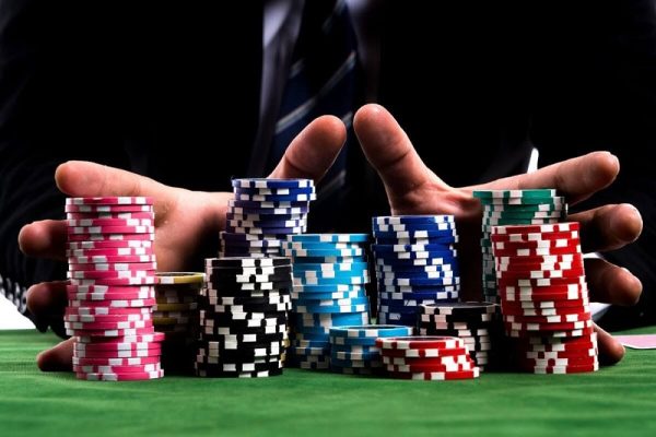 Bật mí tuyệt chiêu chơi Poker Mmlive thắng lớn cực đơn giản 3 Poker MMlive
