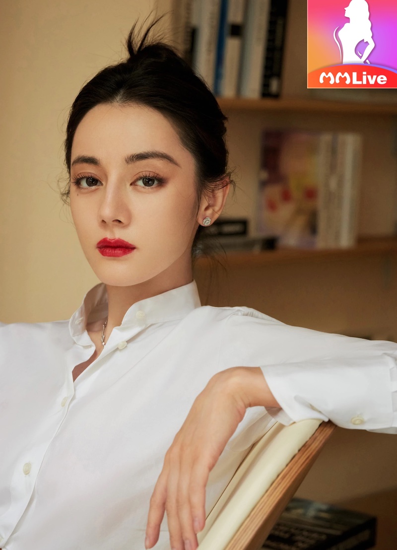 5 mỹ nhân Tân Cương đẹp rụng nụ - Mê hoặc mọi ánh nhìn 3 Địch Lệ Nhiệt Ba