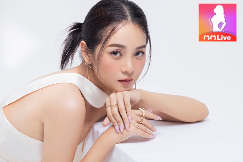 Lê Tam Triều Dâng - Mỹ nhân vạn người mê của làng Điện Ảnh Việt 3 con đường diễn xuất