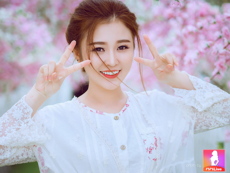 Ribi Sachi - Zoom cận mặt mỹ nhân đẹp nhưng vẫn “ế” của FapTV 1 Ribi Sachi